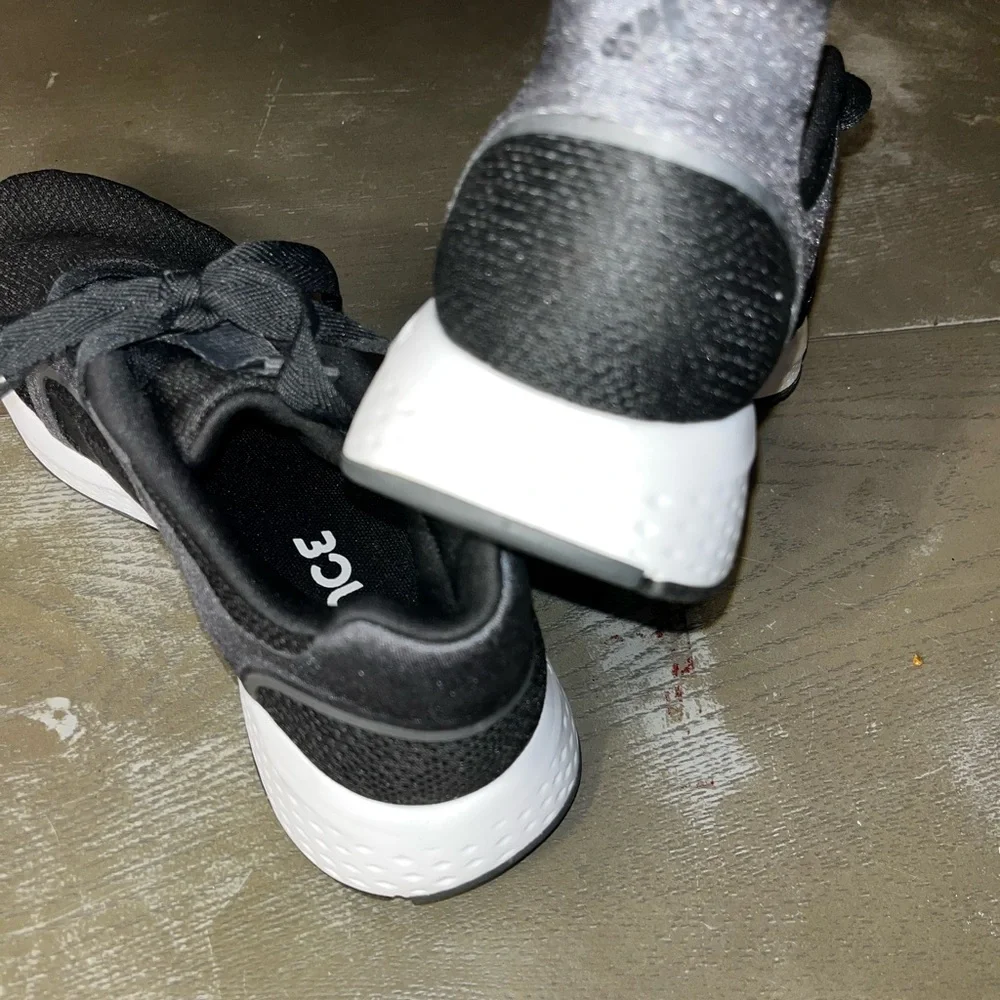 Adidas Bounce Black White Thick Lace Up Sneakers NWOB Mens US 7